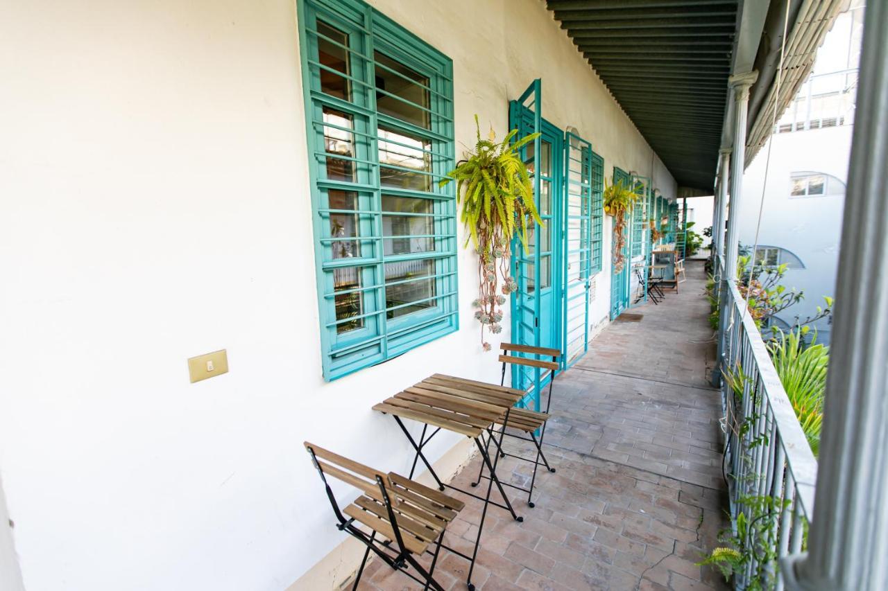 Apartamento 3 Dormitorios En Calle San Vicente. Seville Exterior photo